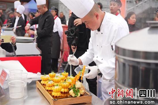 厨师比赛菜品惊艳瞬间，视觉与味觉的双重盛宴图片展示！