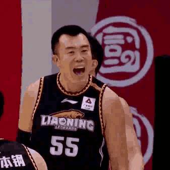 辽宁队最新动态，小巷深处的篮球情怀与美食惊喜探索